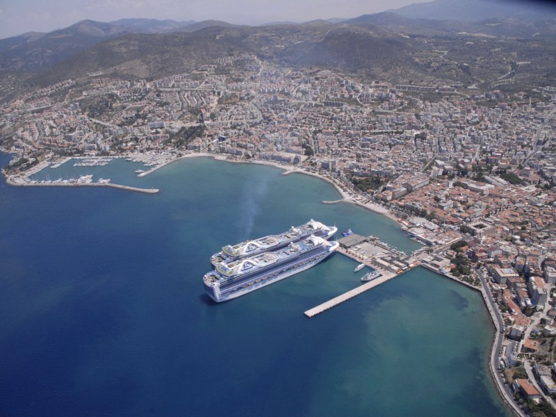 Antalya Havalimanı’ndan Kuşadası’na Nasıl Gidilir?