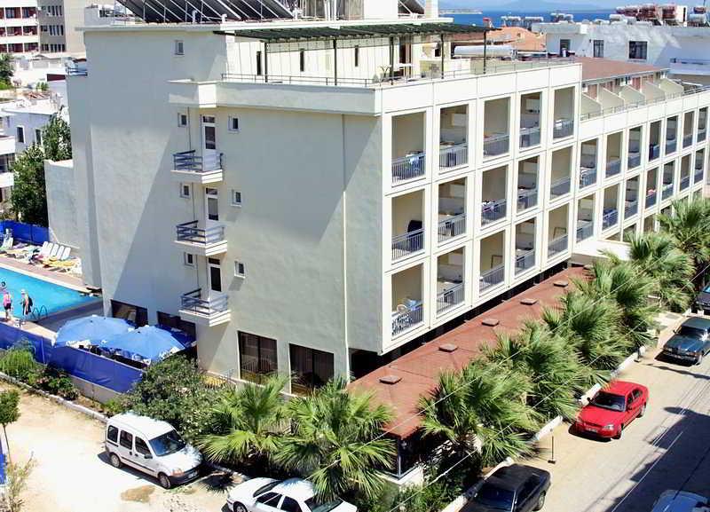 Nazar Otel – Altınkum Didim’de Ekonomik ve Samimi Tatilin Adresi