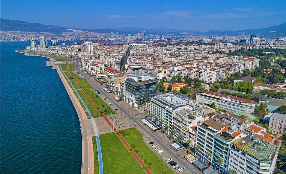 İzmir Havalimanı’ndan Konak’a Hızlı ve Konforlu Transfer